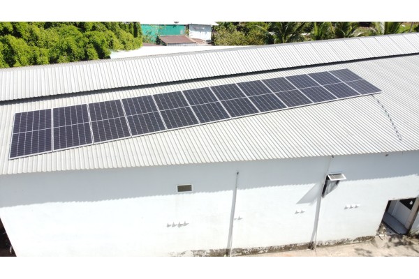Thi công hệ 6.5 KW tại Hải Sản Tài Vân - Ấp Bãi Bổn, 