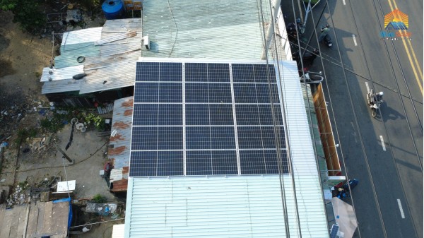 Thi công Hệ 8KW có Pin lưu trữ - Hủ Tíu Vạn Phúc