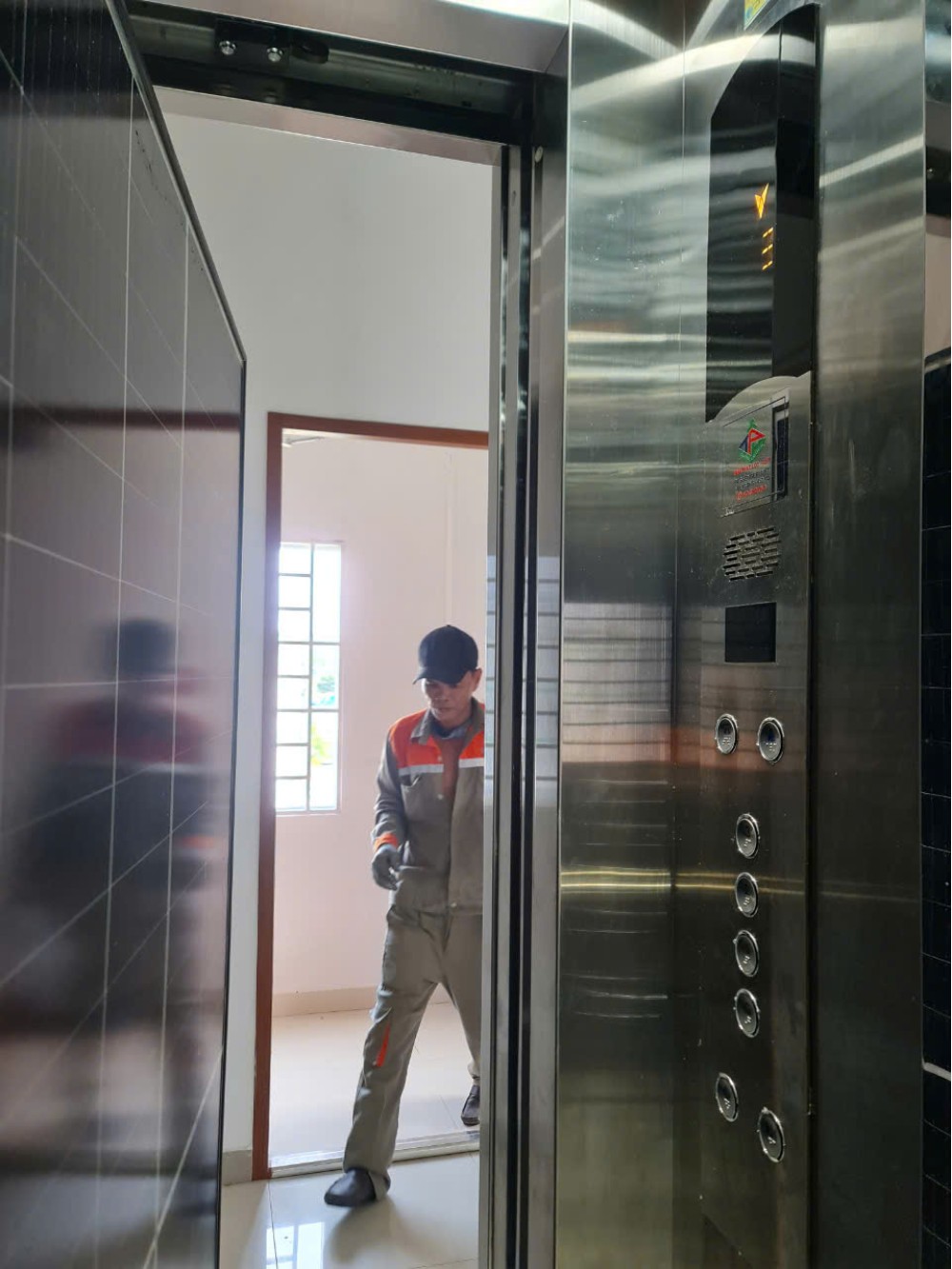 Thi công hệ 10.5 KW Solar tại Bảo Hân Motel